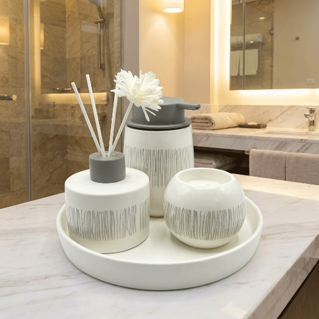 Brilliant  4-Piece Bathroom Accessories Set with Tray