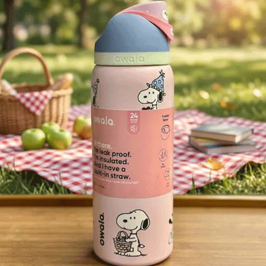 Owala FreeSip Water Bottle 32oz – Snoopy